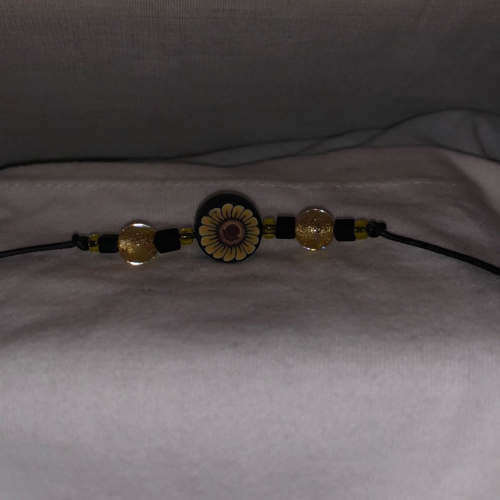 SUNFLOWER CHOKER NECKLACE-